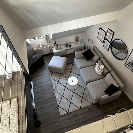 Moderne Galeriewohnung Mit Balkon Und Stellplatz Am Wenigemarkt Erfurt Exterior foto